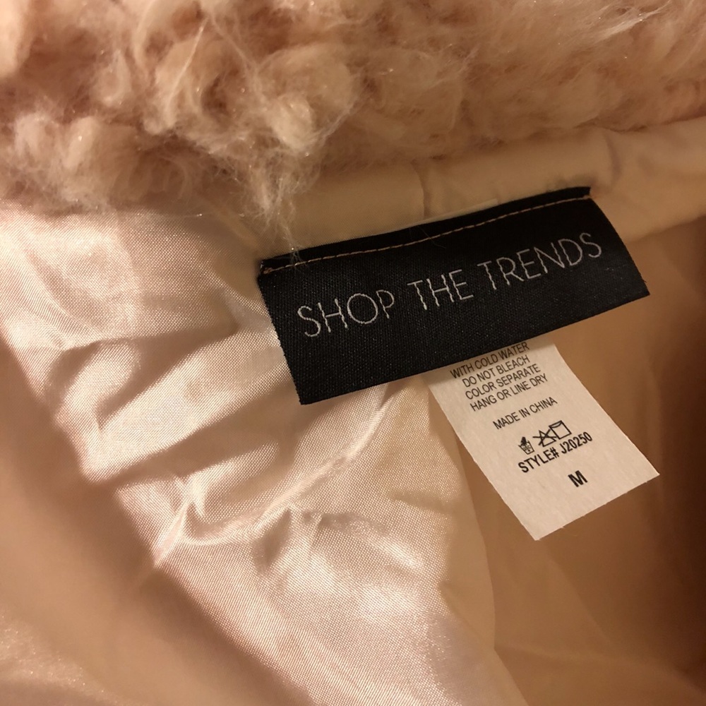 Fuzzy Open Sherpa Jacket - Picture 6 of 7